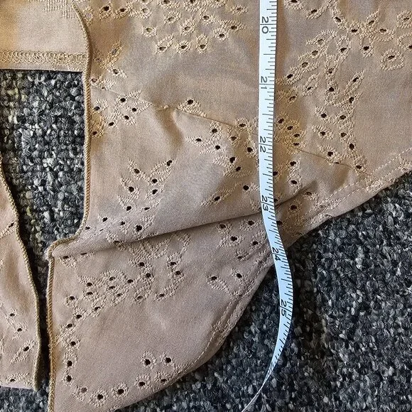 BUNDLE OF 2- Short Sleeve Tees- Sz Large - Picture 8 of 10